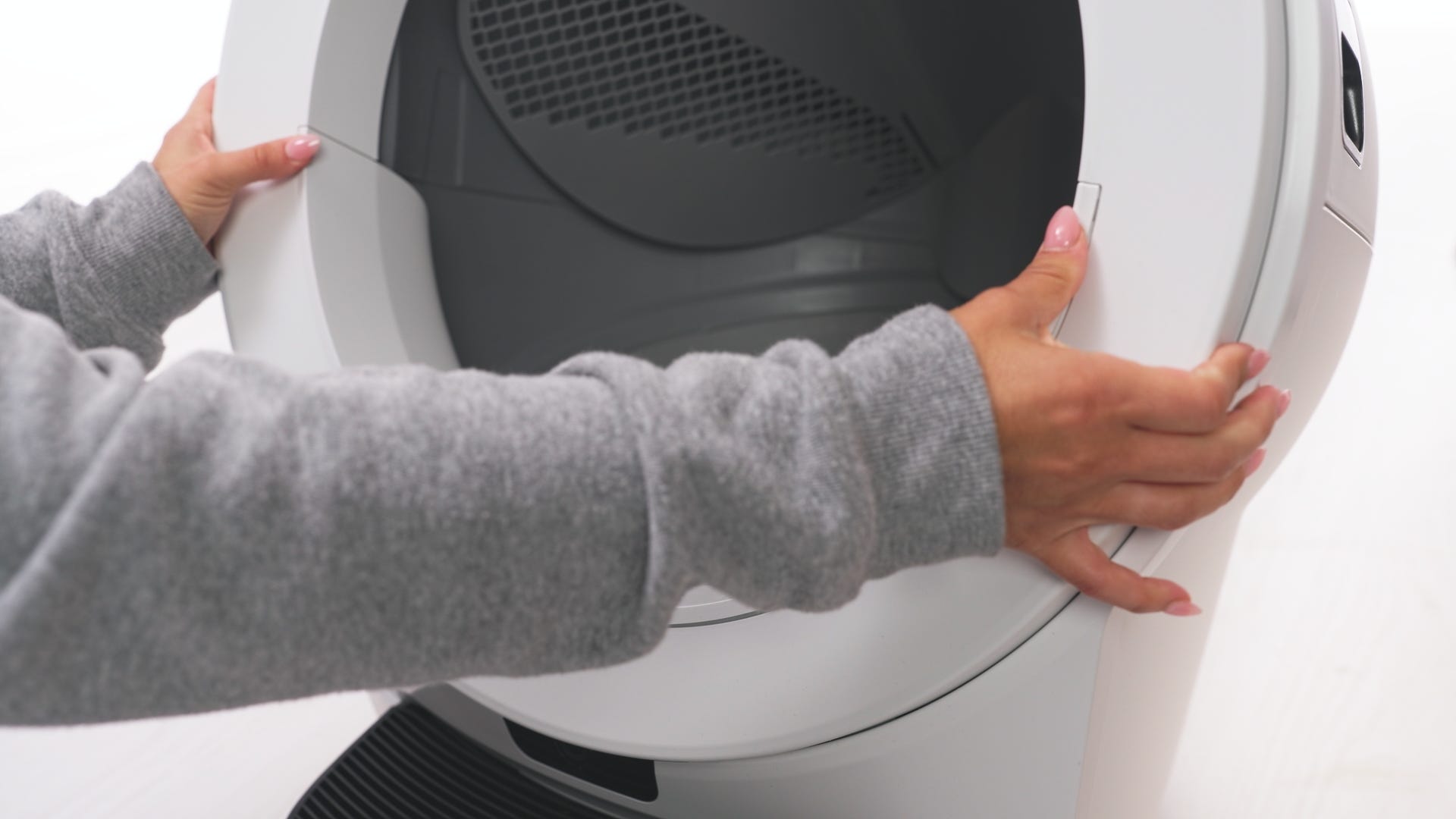 Fixation de la protection d'écran sur le Litter-Robot 5 Pro