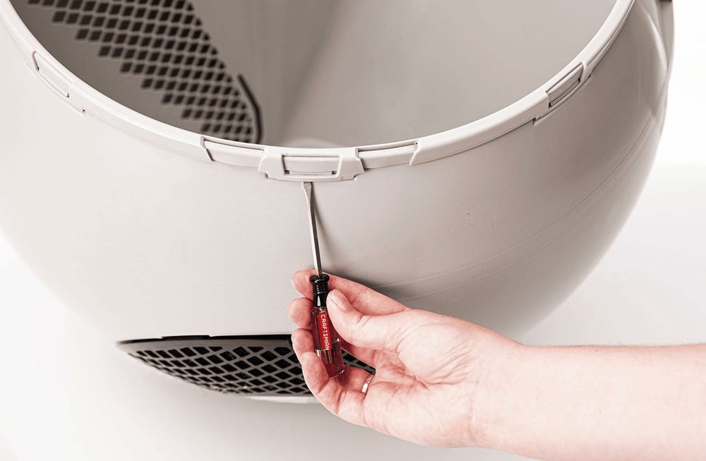 Removing the liner clip