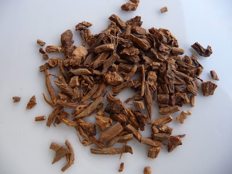 dried valerian root - herbs safe for cats