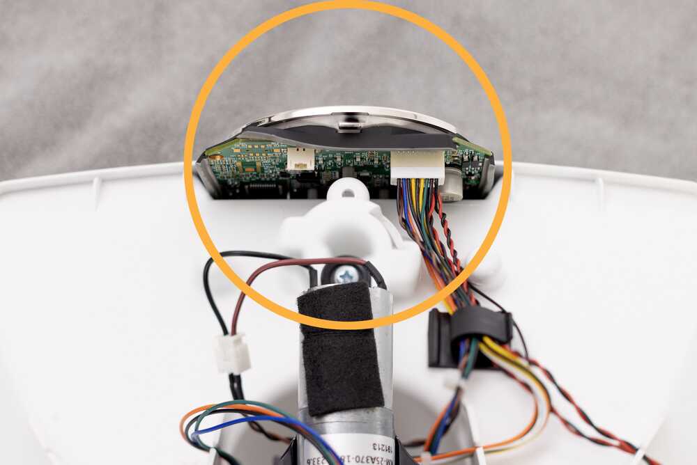 Appropriate keypad and mainboard position