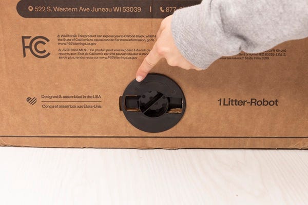 Showing clips horizontally in the unlocked position