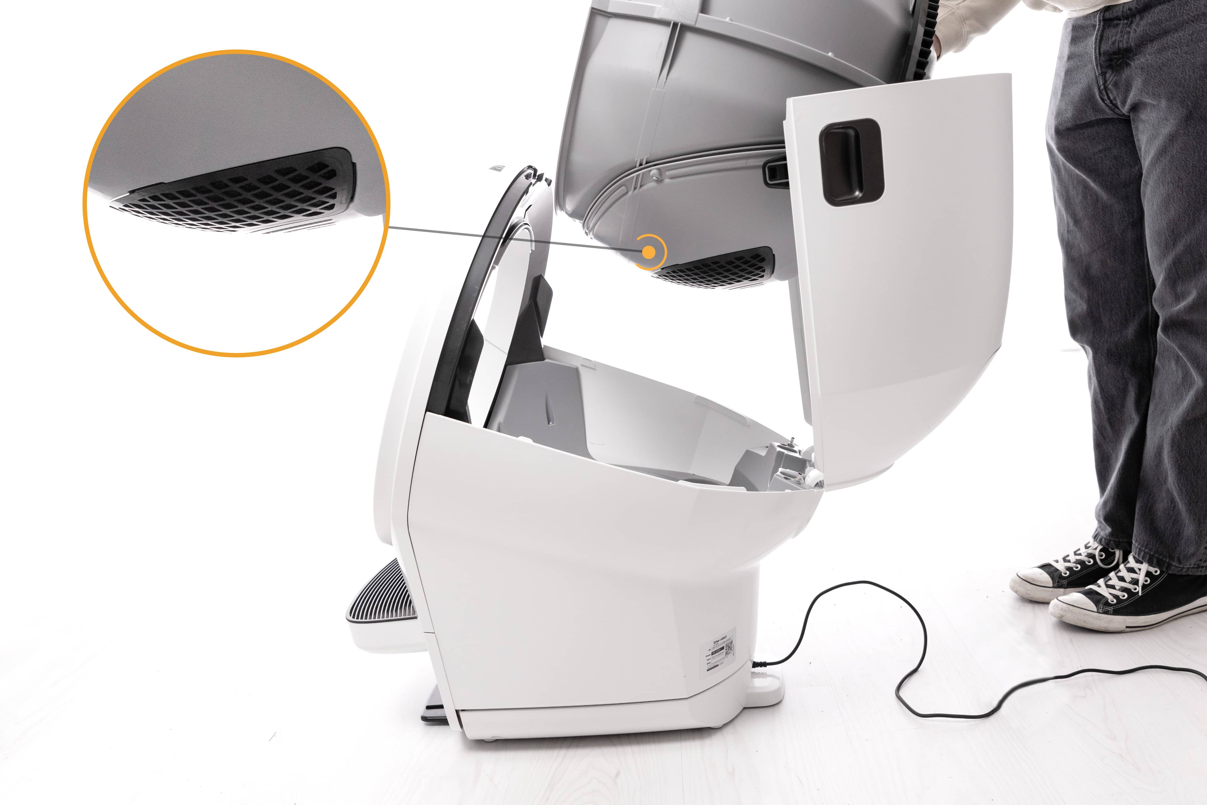 Carbon Filter pocket under globe