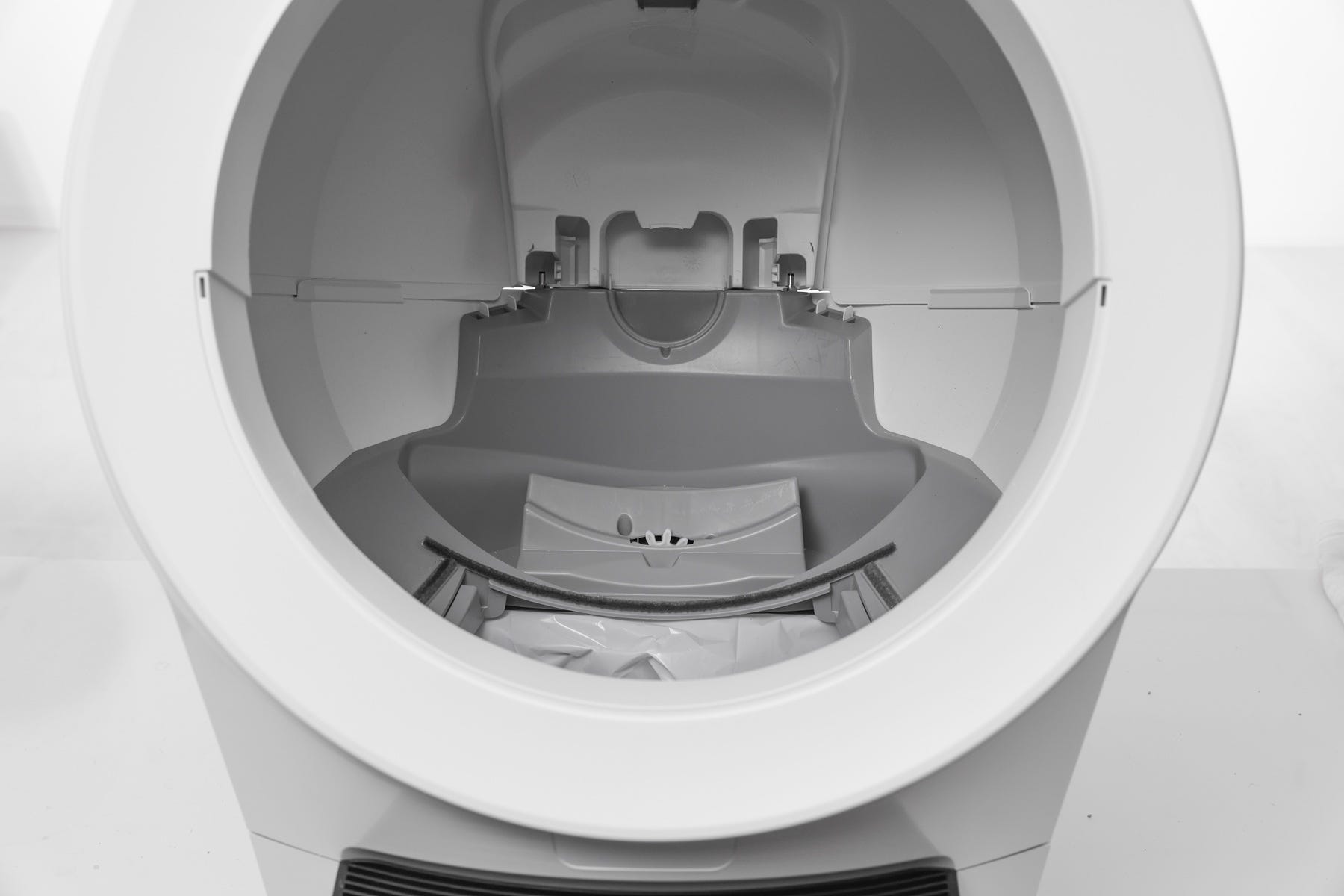 Bonnet closed with globe uninstalled