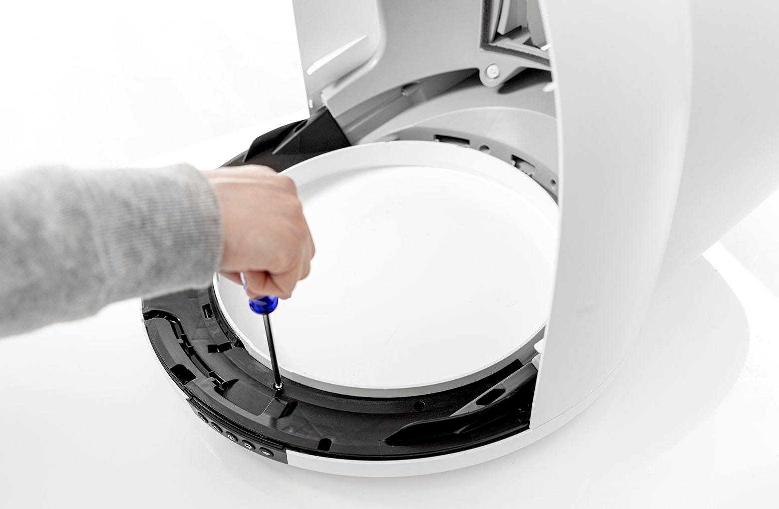 Removing bridge screws - step a