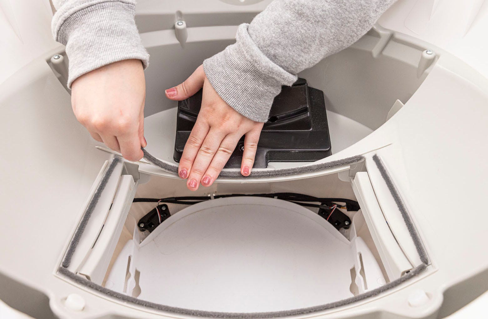 Applying the rear upper waste port strip