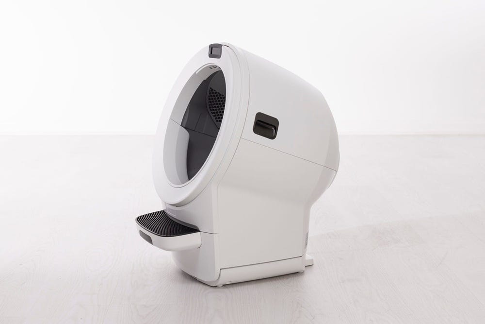 Side view of the Litter-Robot 5